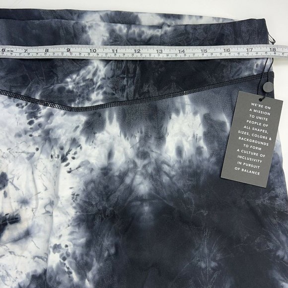 Balance Athletica Women’s The Cloud Short Logo Avalanche Tie Dye Size XXXXL New - Picture 9 of 12
